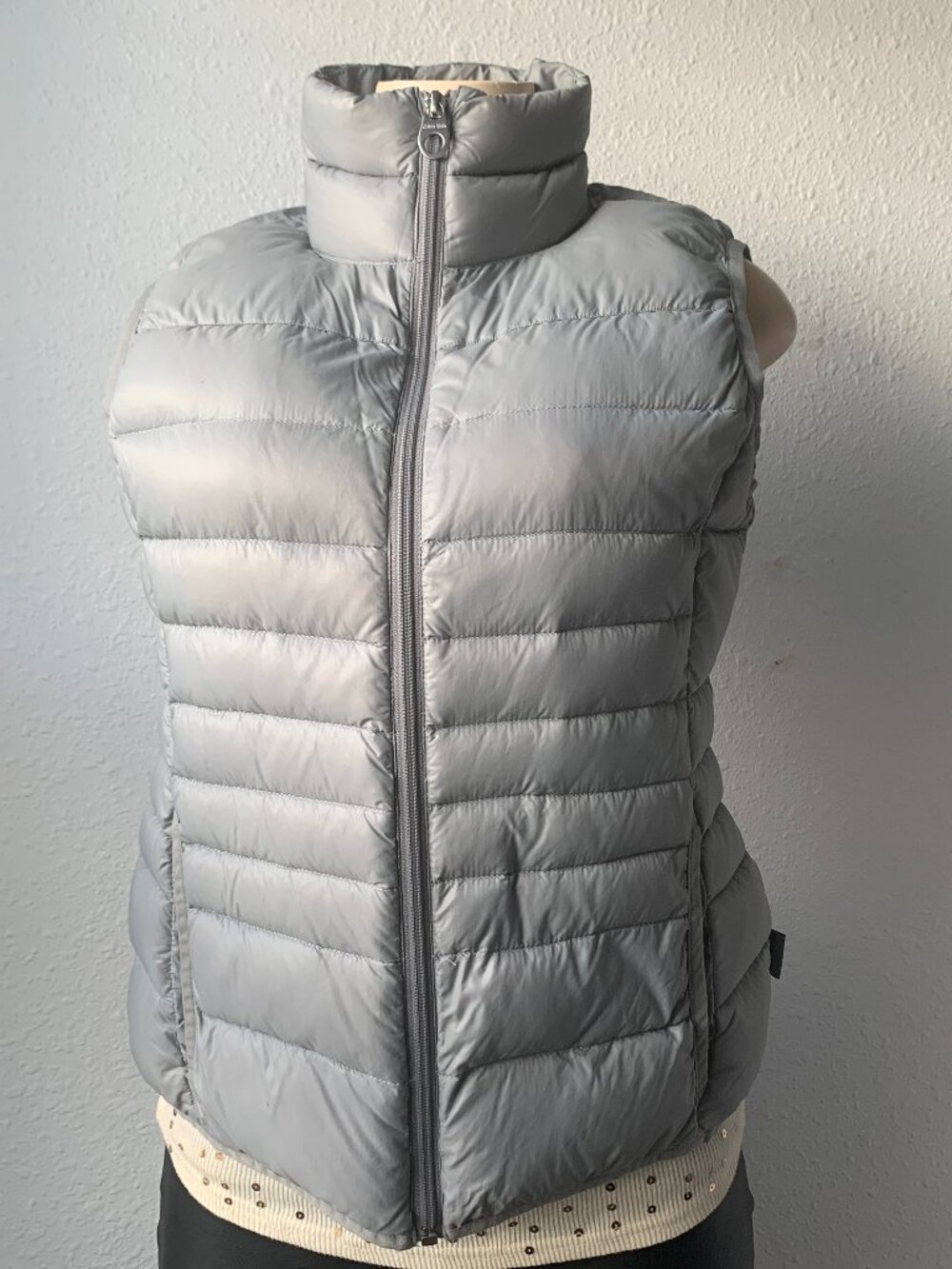 Calvin Klein Womens Small Grey Packable Premium Down Puffer Vest Lightweight